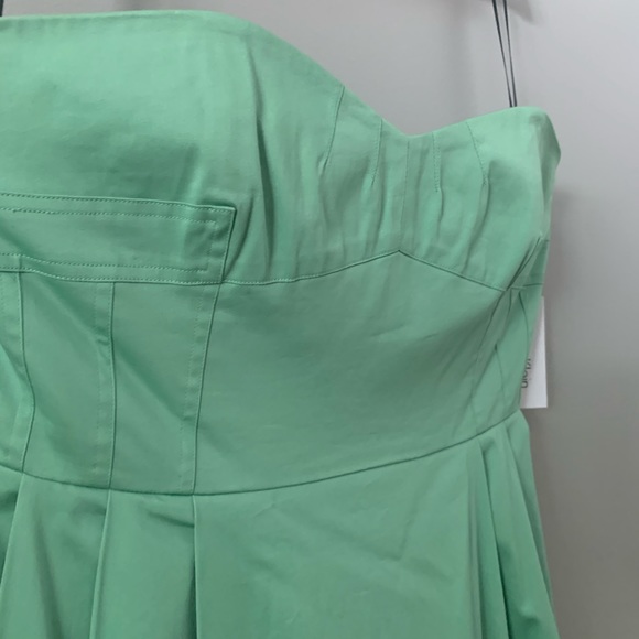 Calvin Klein Strapless Green Dress w/ Pleated Skrt - Picture 3 of 10